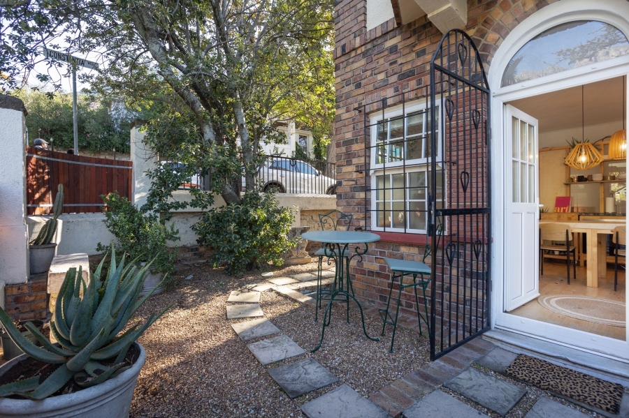 4 Bedroom Property for Sale in Gardens Western Cape